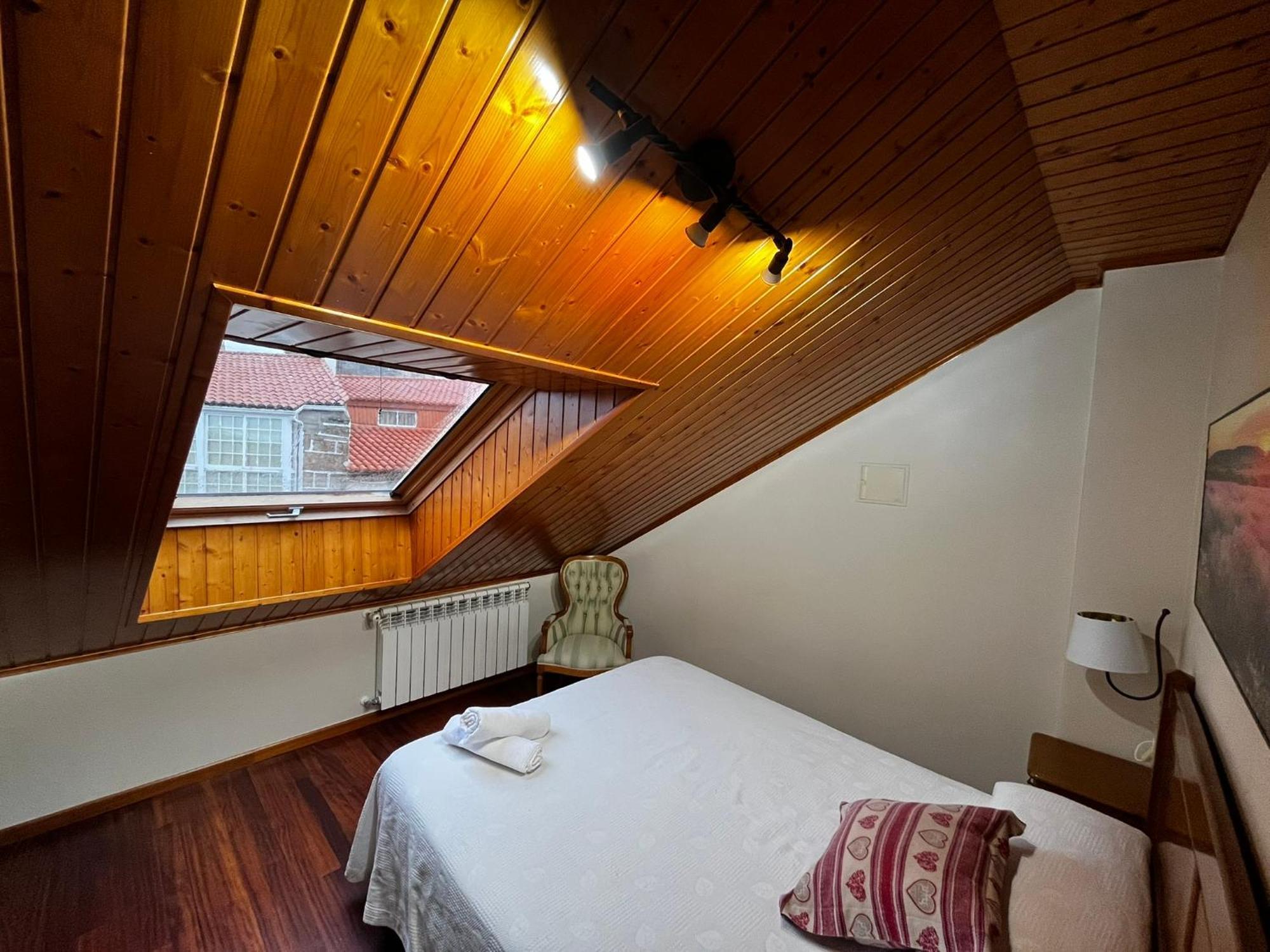 Hotel Caldelas Sacra-Pension Rustica 3 Estrellas Castro Caldelas Exteriör bild