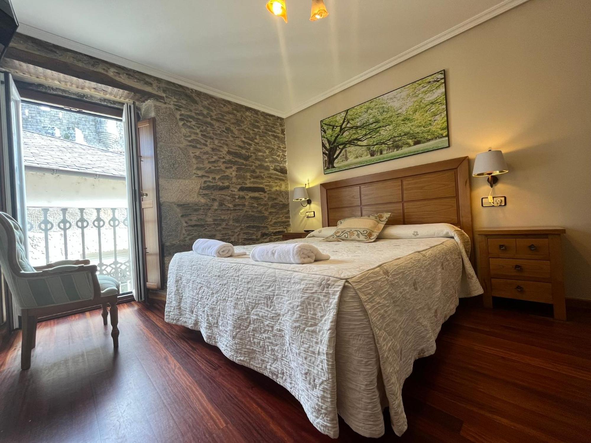 Hotel Caldelas Sacra-Pension Rustica 3 Estrellas Castro Caldelas Exteriör bild